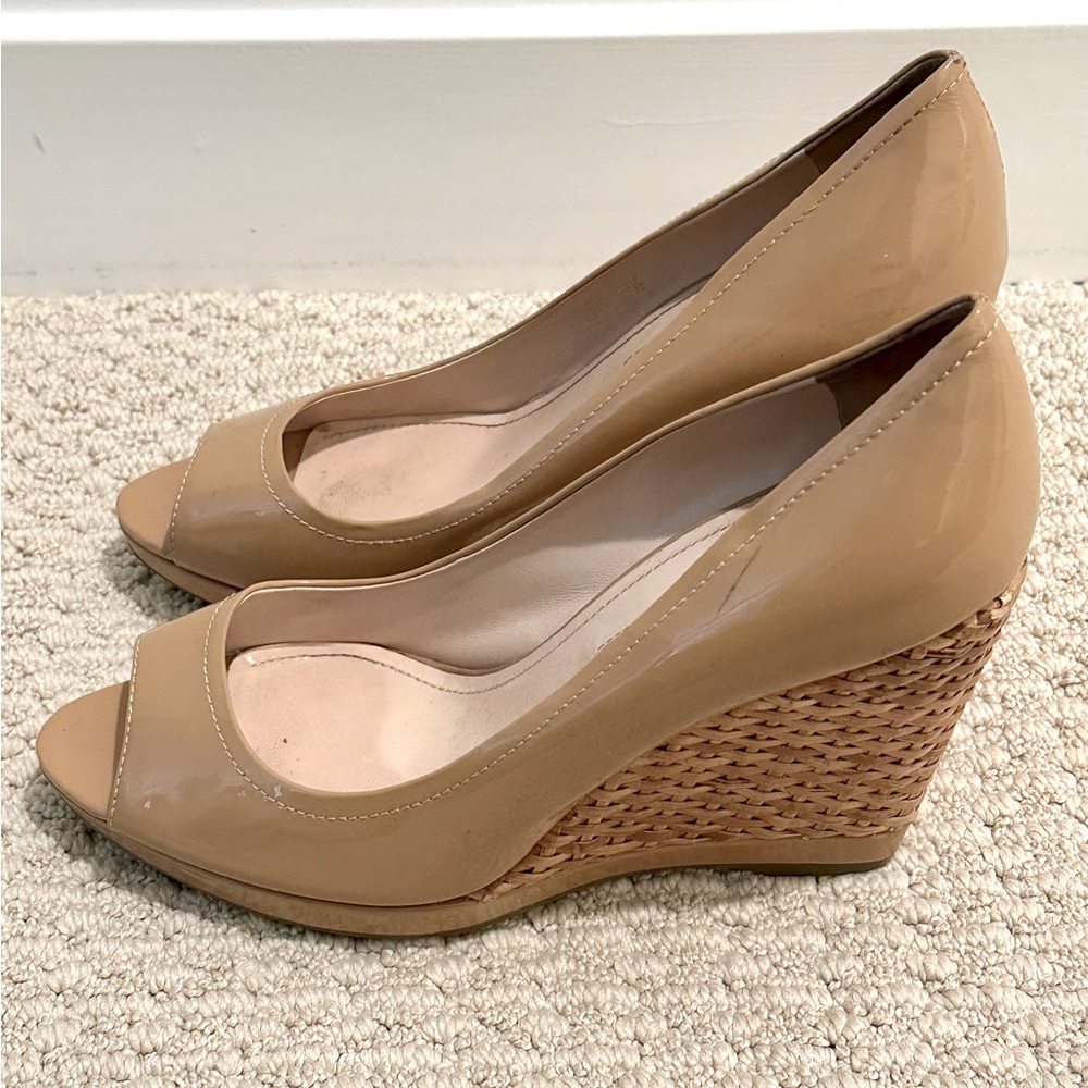 Sz 37.5 Prada Camel Patent Leather Wedges - Picture 3 of 6